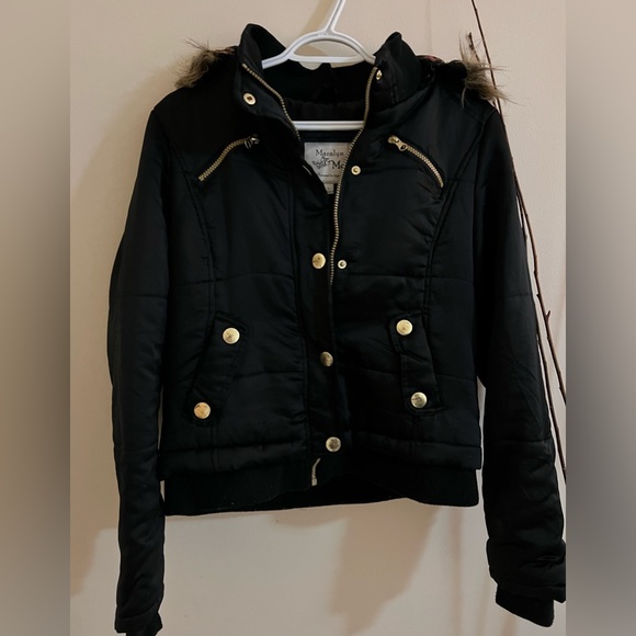 Black jacket. Silk type material for the outside. Pretty warm. Great condition. - Picture 4 of 4